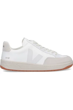 Veja Sneakers "V-90"