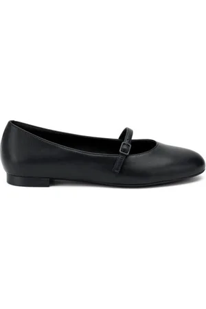 Frau Ballerina in pelle con cinturino 70p5