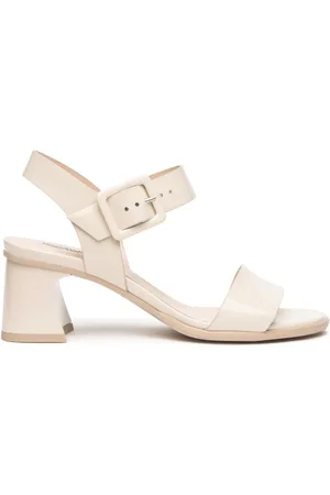Nero Giardini Sandali donna in vernice latte e513241d711
