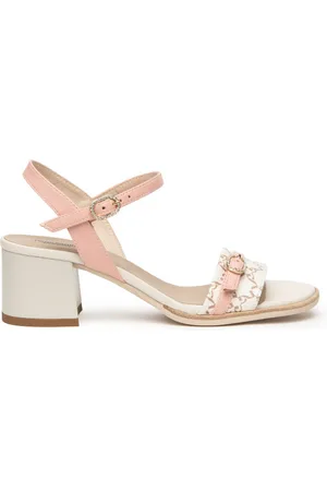 Nero Giardini Sandalo con fibbia strass