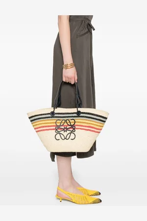 Loewe Borsa Anagram Basket Media In Rafia