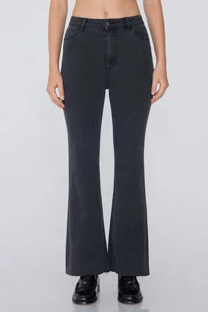 Tezenis Jeans Lunghi Modello Trombetta Donna