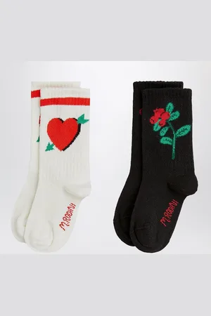 Mini Rodini Set due paia di calzini con cuore con frecce e mirtilli rossi