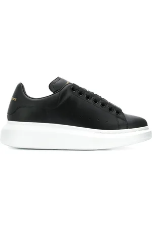 Alexander McQueen Sneakers basse oversize in pelle nera