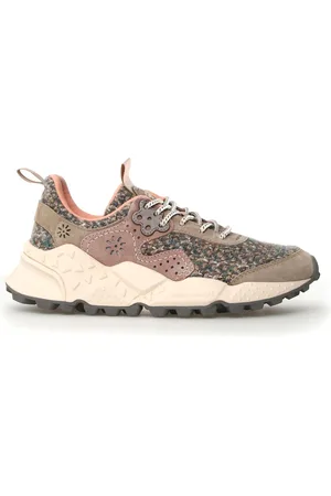 Flower Mountain Sneaker in camoscio