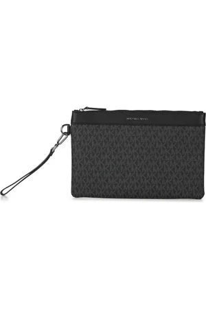 Michael Kors Clutch logata all over