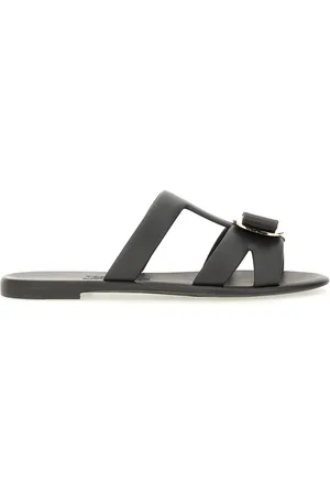 Salvatore Ferragamo Sandali New Vara