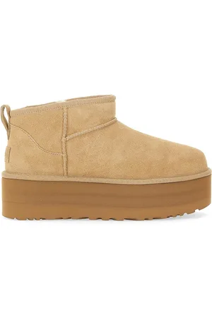 UGG Stivali classic ultra mini con platform