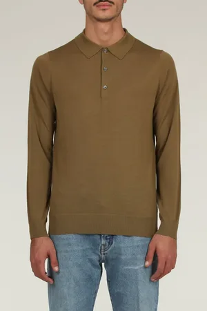 Closed Polo