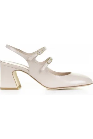 Status Chanel slingback doppio cinturino in nappa