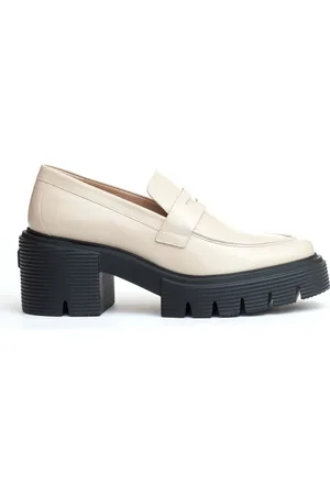 Stuart Weitzman Mocassino pelle beige fondo in gomma
