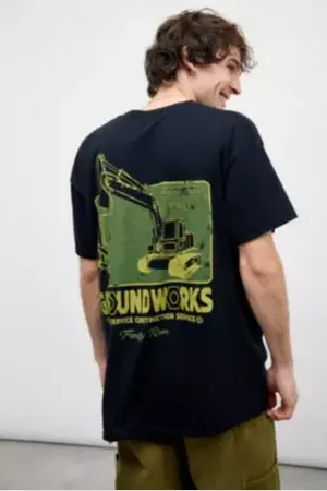 Urban Outfitters UO Black Groundworks Digger T-Shirt di in