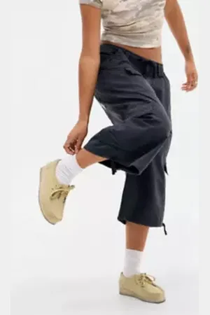 BDG Detroit Crop Baggy Cargo Pants in