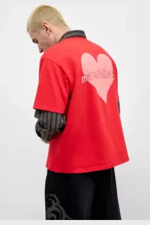 Urban Outfitters UO Red Materialistic T-Shirt di in