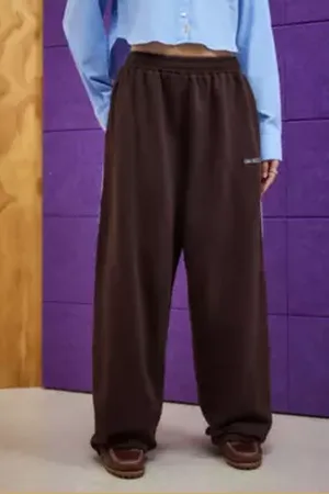iets frans... Iets frans. Brown Harri Baggy Jogger in