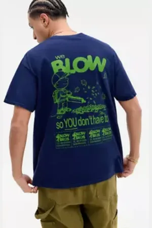 Urban Outfitters UO We Blow T-Shirt di