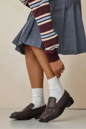 Urban Outfitters Mocassini Quadrati in Pelle Invecchiata UO di in