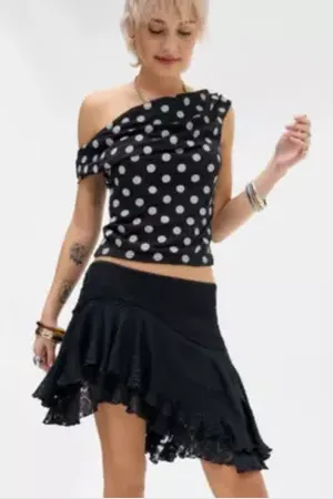 Urban Outfitters UO Textured High-Low Mini Skirt di in