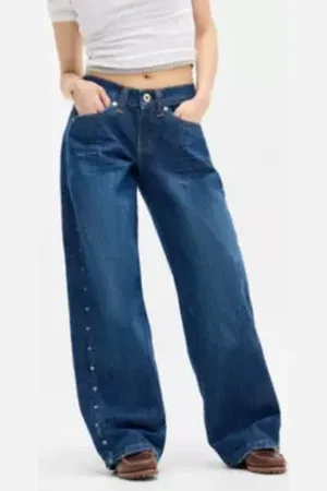 BDG Jeans Kayla Lowrider con Borchie in