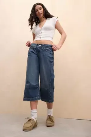 BDG Jeans Kayla Capri in