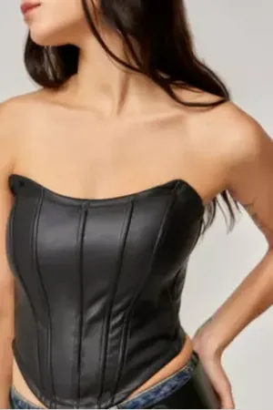 Silence + Noise Top Bandeau in Finta Pelle Pheonix in a Urban Outfitters