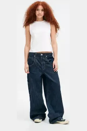 BDG Skate Jeans in