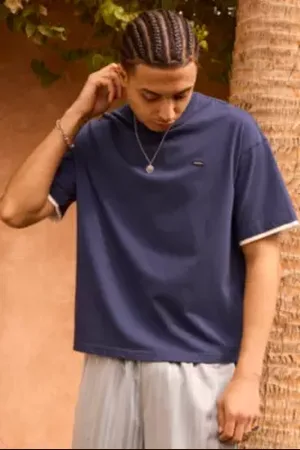 iets frans... Iets frans. Double Layer T-Shirt
