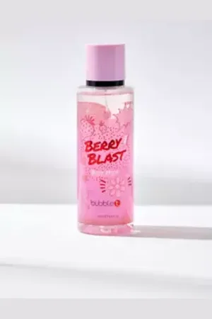 Bubble T Berry Blast Body Mist in