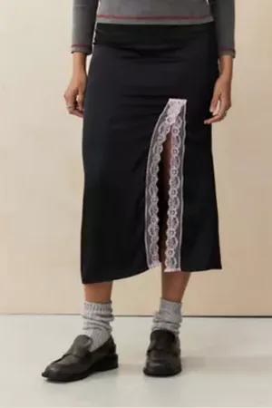 Love Triangle Gonna Midi in Raso Estella in a Urban Outfitters