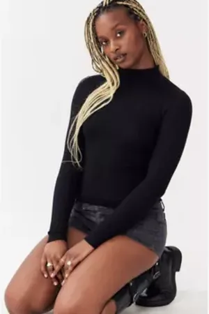 Urban Outfitters UO Pointelle Funnel Top di in
