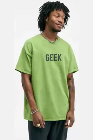 Urban Outfitters UO Green Geek T-Shirt di in