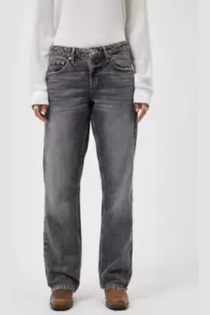 BDG Lenn Straight Leg Twilight Jeans in