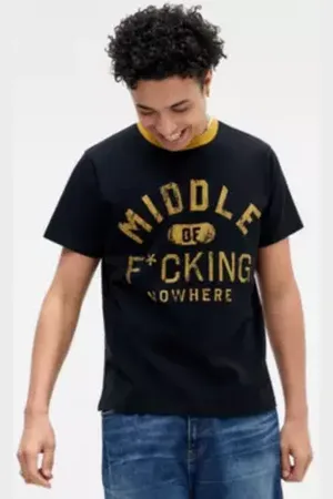 Urban Outfitters UO Black Middle Of F*cking Nowhere T-Shirt di in