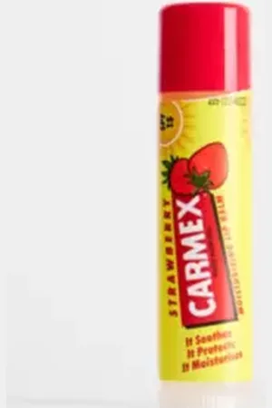 Carmex Strawberry SPF Lipbalm in