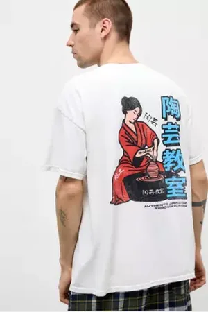 Urban Outfitters UO Asiatic Pottery T-Shirt di in