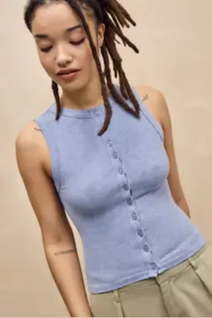 Urban Outfitters UO Andi Seamless Sleeveless Cardi di in