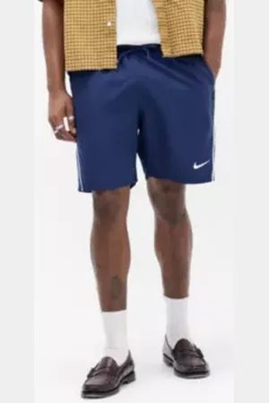 Nike Midnight Swim Shorts a Urban Outfitters