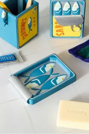 Urban Outfitters Sardines Soap Dish di in Assortito