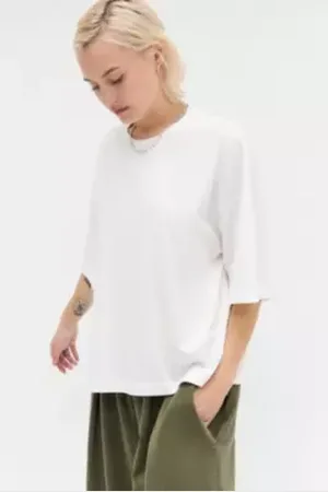 BDG Enzo Drop Shoulder T-Shirt in