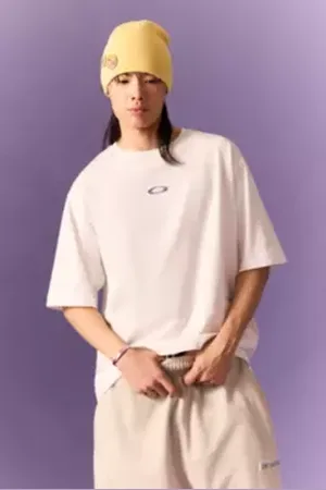 Oakley UO Exclusive White Graphic T-Shirt in
