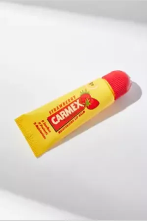Carmex Tubo di Balsamo per Labbra Strawberry SP15 in
