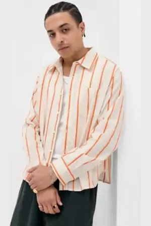 Urban Outfitters Camicia a Maniche Lunghe Crop a Righe UO di in