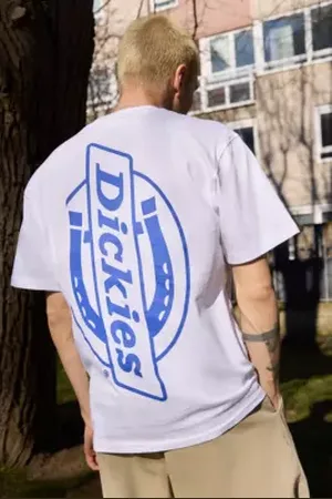 Dickies T-shirt Bianca UO Exclusive Horseshoe in