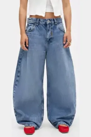 BDG Riya Cocoon Jeans in