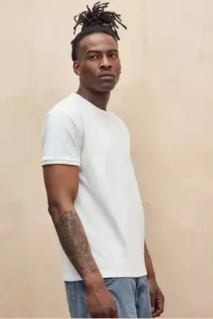 Urban Outfitters UO Ecru Plain Ringer T-Shirt di in