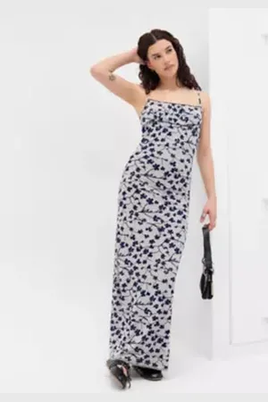 Motel Vestito Lungo Floreale Darsih in a Urban Outfitters