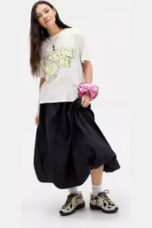 Urban Outfitters UO Mindi Bubble Maxi Skirt di in