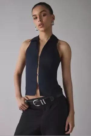 Urban Outfitters UO Party Girl Camicia Senza Maniche in Misto Cotone con Bottoni di in