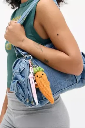 Urban Outfitters Portachiavi in Maglia a Forma di Carota di in
