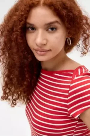 Urban Outfitters Maglietta UO Alice Slash di in